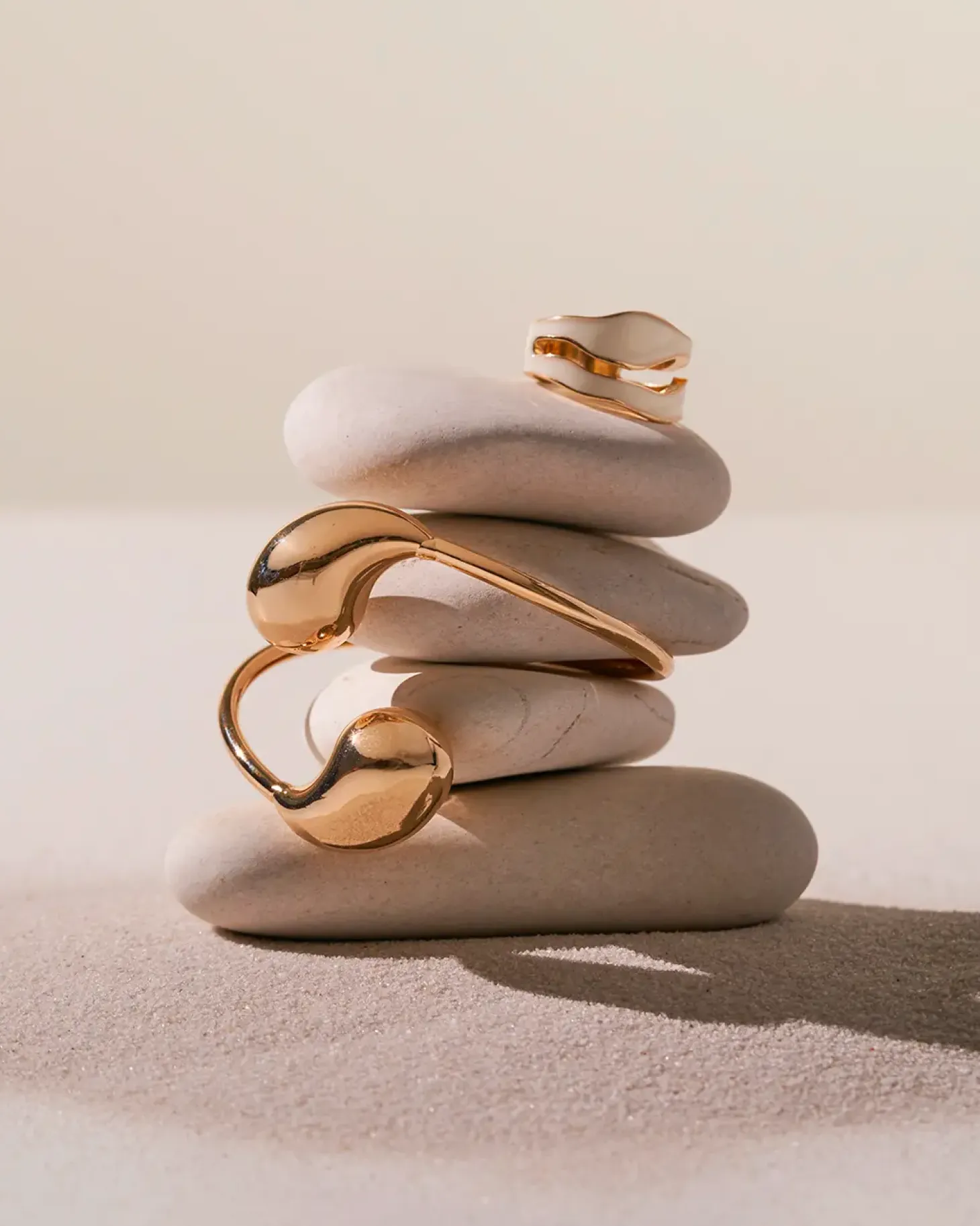 Ring - Elegant Waves
